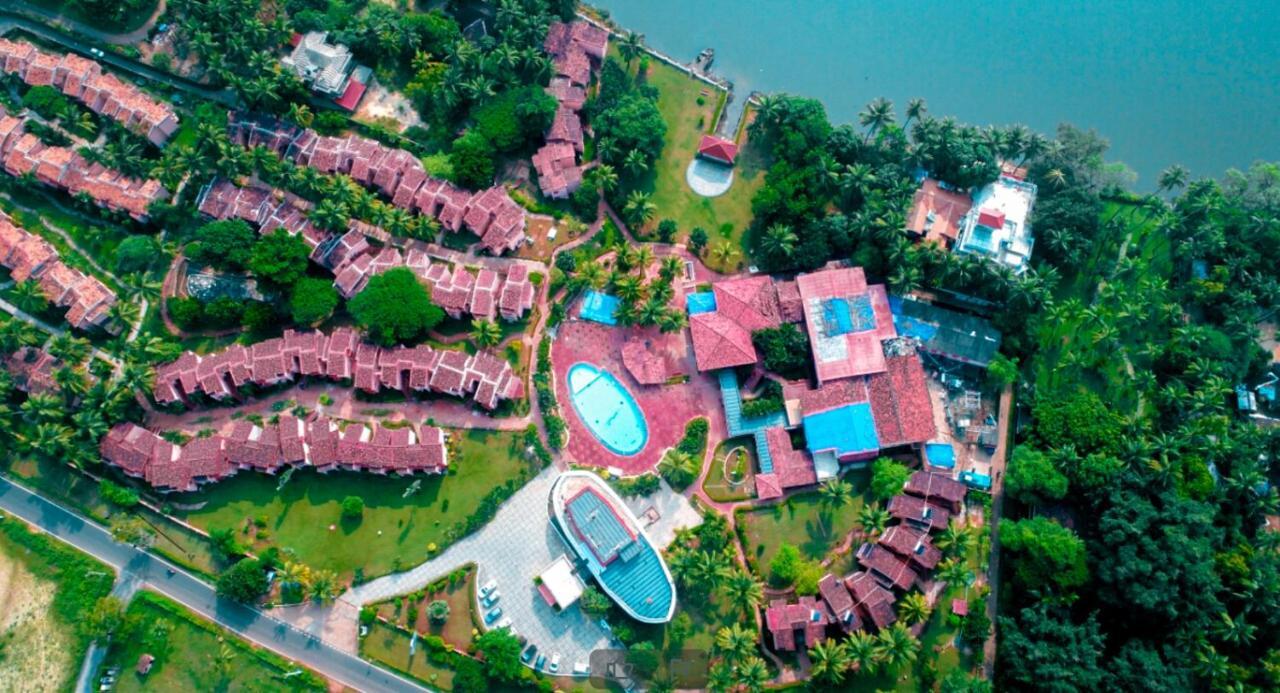 The Byke Old Anchor Beach Resort & Spa Cavelossim Extérieur photo