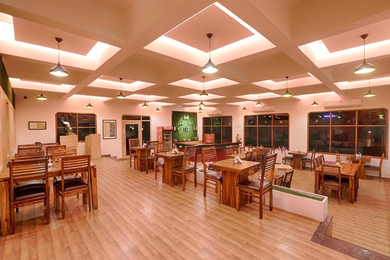 The Byke Old Anchor Beach Resort & Spa Cavelossim Extérieur photo